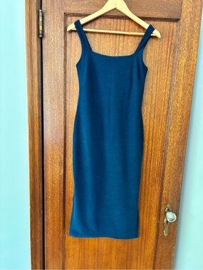 Beyond Yoga Sleeveless Midi Sheath Dress in Navy
